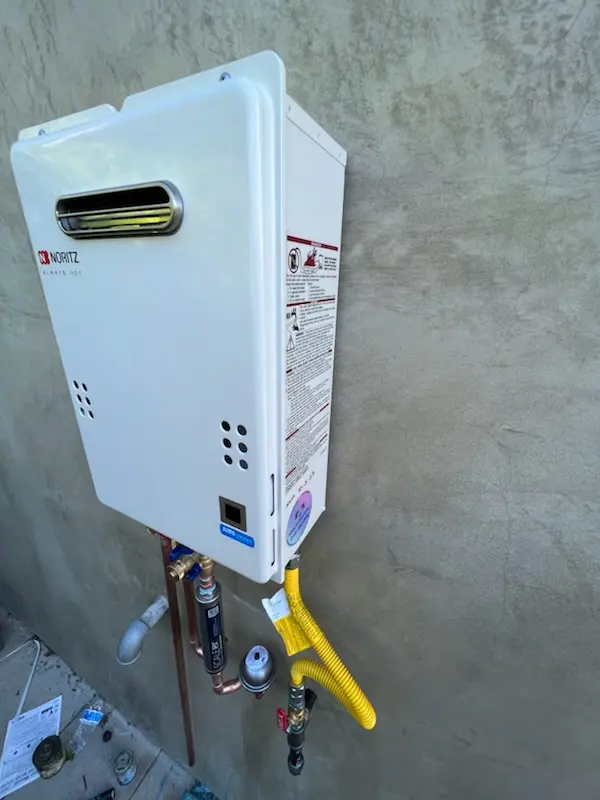 Tankless water heater installation for Altoona homes